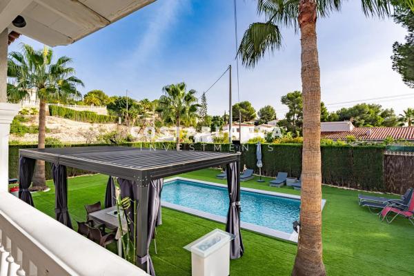 Chalet en Urbanización Gran Sol