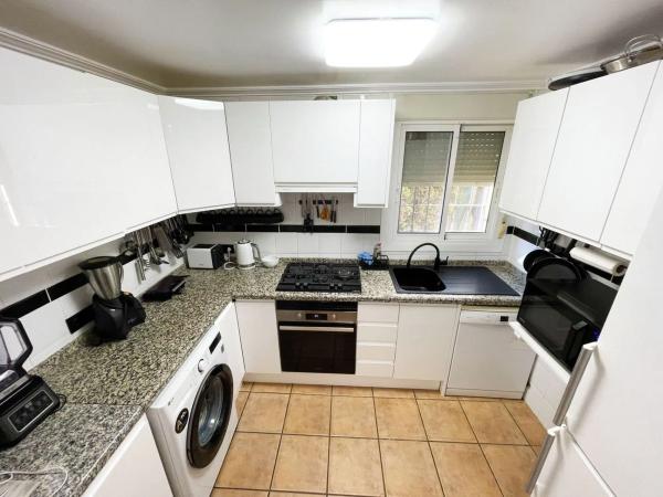 Chalet adosado en avenida Generalitat Valenciana