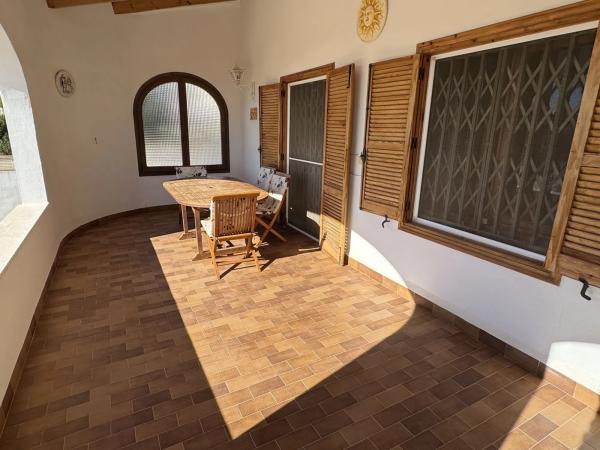 Casa independiente en Urbanización Cometa III