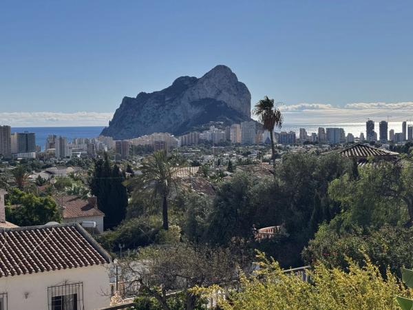Casa independiente en Urbanización Cometa III