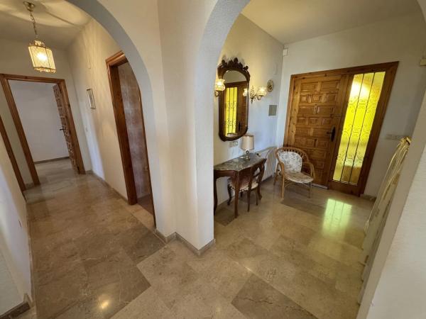 Casa independiente en Urbanización Cometa III