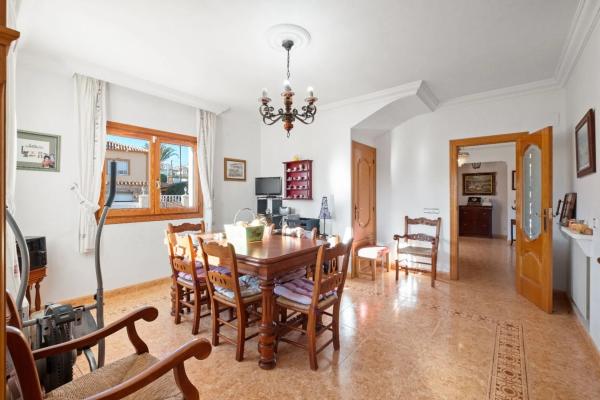 Chalet en avenida Casanova