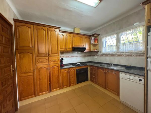 Casa independiente en Urbanización Canuta de Ifach