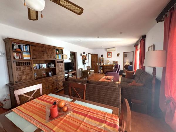 Casa independiente en Urbanización Canuta de Ifach