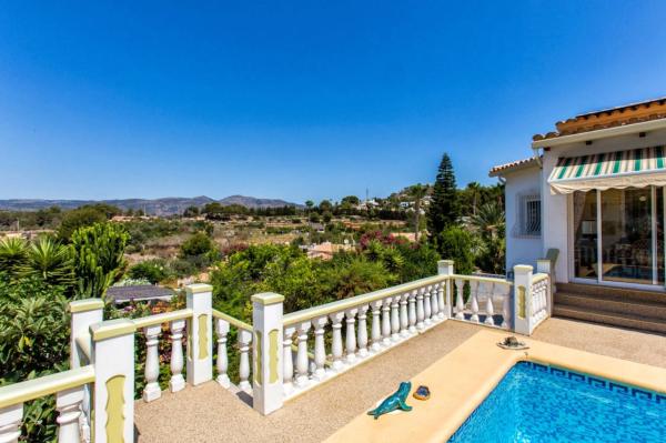 Casa independiente en Urbanización Cometa III