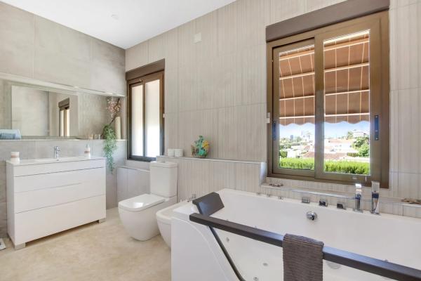 Casa independiente en Urbanización Ortenbach s/n