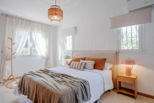 Casa independiente en Urbanización Cometa III, 21