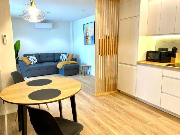 Piso en avenida Rosa de los Vientos, 4