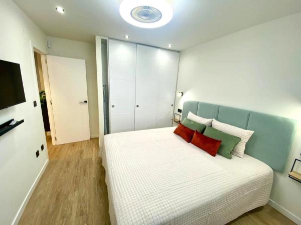 Piso en avenida Rosa de los Vientos, 4