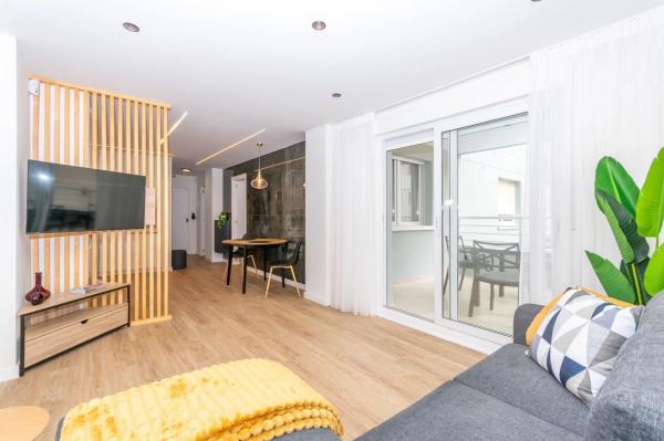 Piso en avenida Rosa de los Vientos, 4