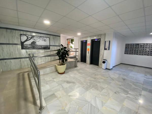 Piso en avenida Rosa de los Vientos, 4