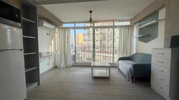 Piso en avenida Rosa de los Vientos