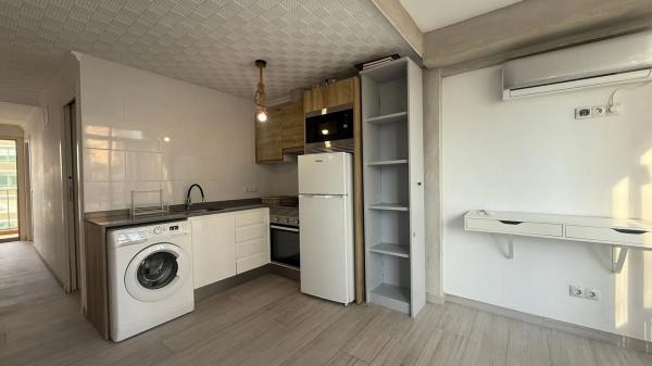 Piso en avenida Rosa de los Vientos