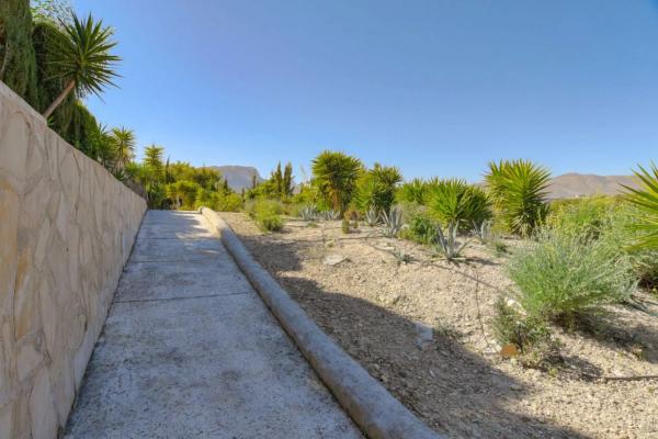 Chalet en Partida Cometa III