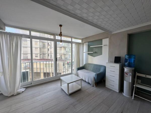 Piso en avenida Rosa de los Vientos