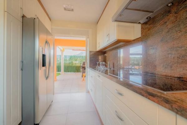 Chalet adosado en Partida Colari