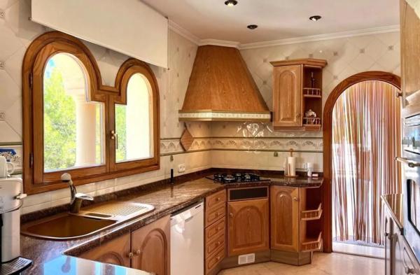 Casa independiente en Partida la Empedrola