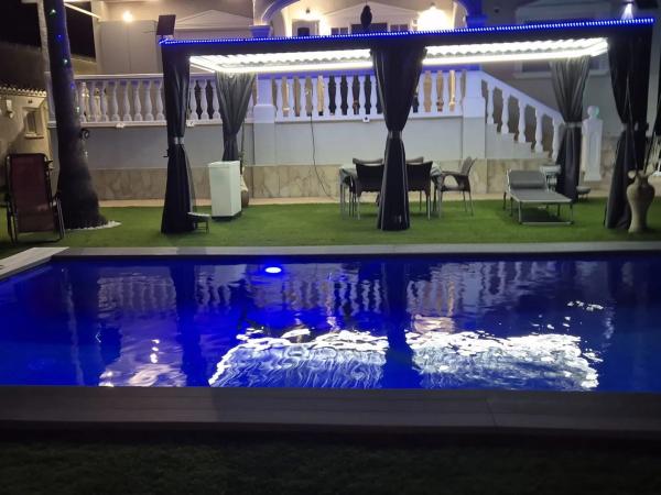 Casa independiente en Urbanización Gran Sol