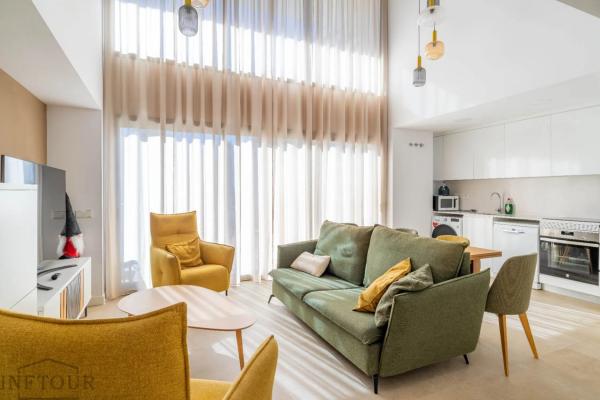 Dúplex en avenida de Rumania