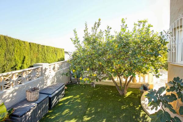 Casa independiente en Partida Enchinent, 17 g