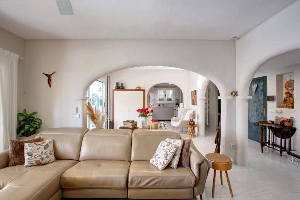 Casa independiente en Partida Enchinent, 17 g