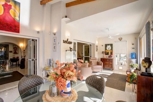 Casa independiente en Partida Enchinent, 17 g