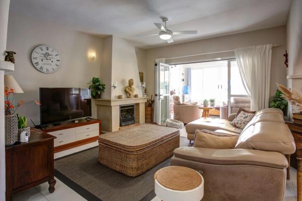 Casa independiente en Partida Enchinent, 17 g