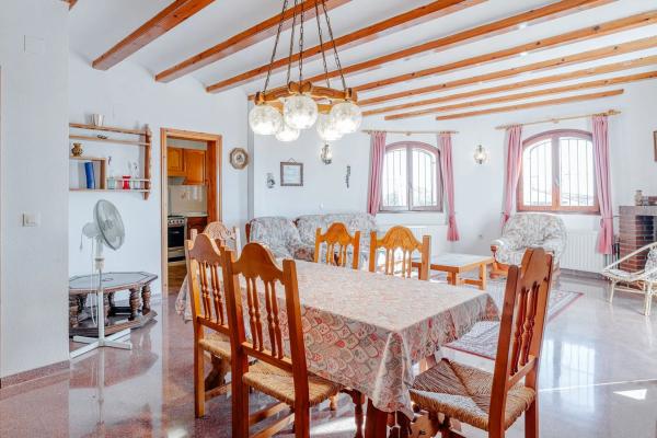 Casa independiente en Ur Cometa III