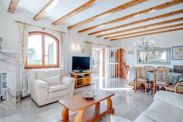 Casa independiente en Ur Cometa III