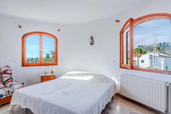 Casa independiente en Ur Cometa III