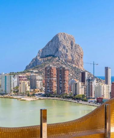 Piso en avenida Rumania, 32