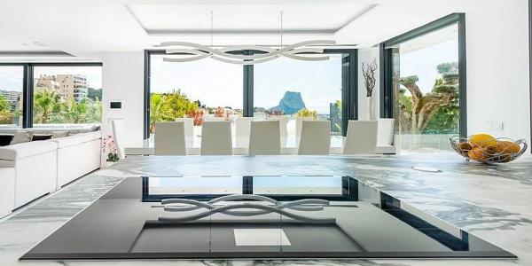 Casa independiente en Urbanización Caleta