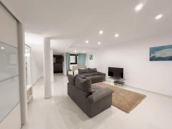 Casa independiente en Urbanización Caleta, 7 D