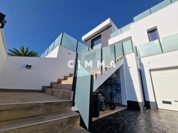 Casa independiente en Partida Benicolada