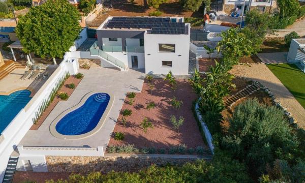 Casa independiente en Partida Los Pinos