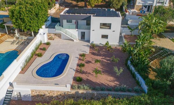 Casa independiente en Partida Los Pinos