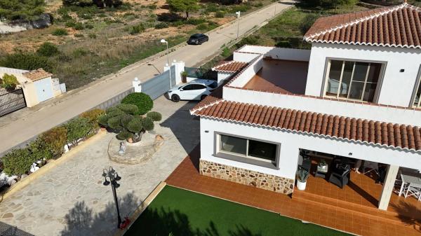 Casa independiente en Urbanización La Vallesa