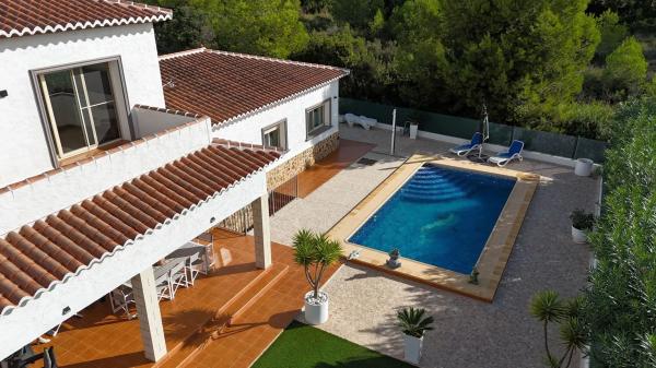 Casa independiente en Urbanización La Vallesa