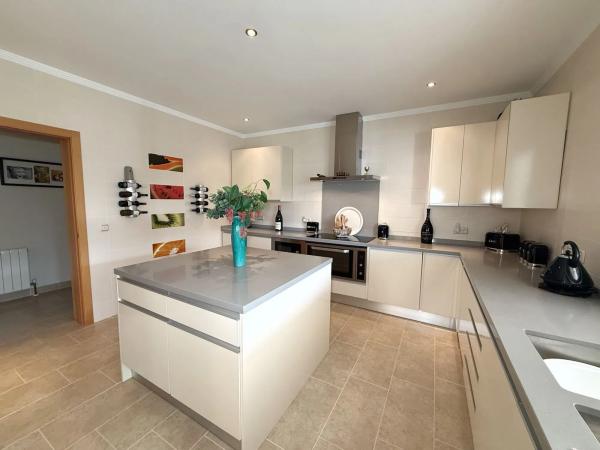 Casa independiente en Urbanización La Vallesa