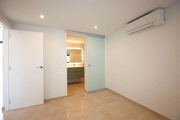 Chalet adosado en Partida Los Pinos