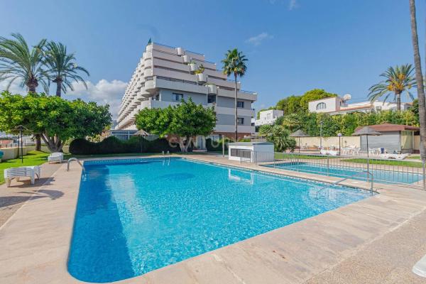 Piso en Urbanización Caleta, 28 a