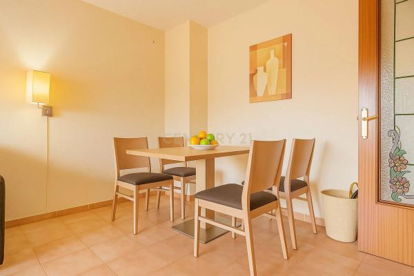 Piso en Urbanización Caleta, 28 a