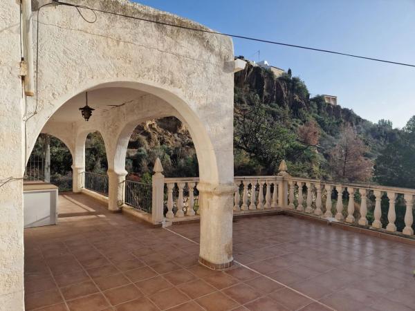 Chalet en Urbanización Canuta de Ifach