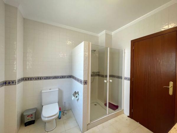 Casa independiente en avenida la Manzanera