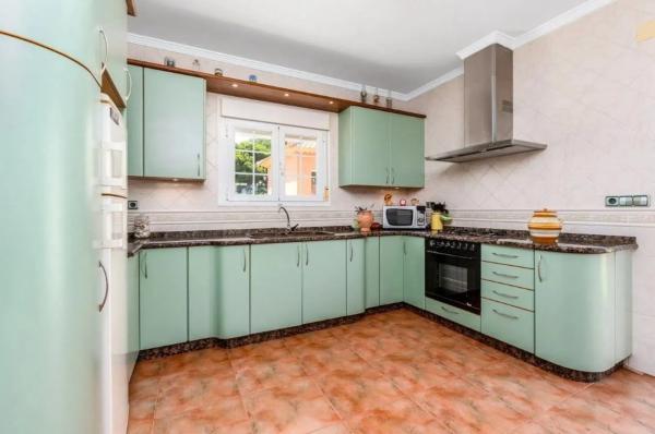 Casa independiente en Partida Los Pinos