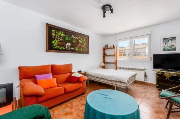 Casa independiente en Partida Los Pinos