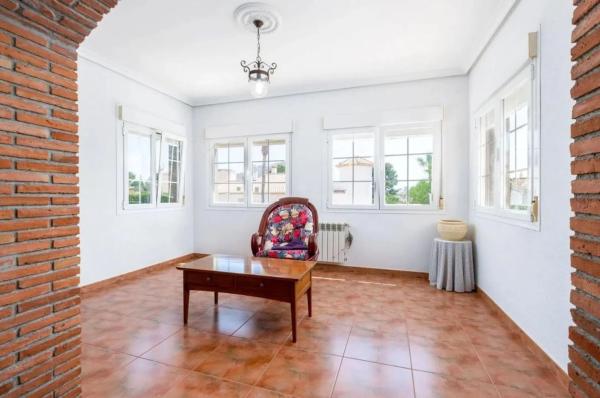 Casa independiente en Partida Los Pinos