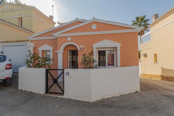 Chalet adosado en Partida Tosal de la Cometa