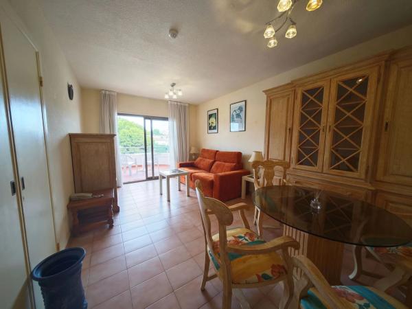 Piso en Urbanización Caleta, 28 a