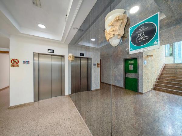 Piso en Urbanización Caleta, 28 a